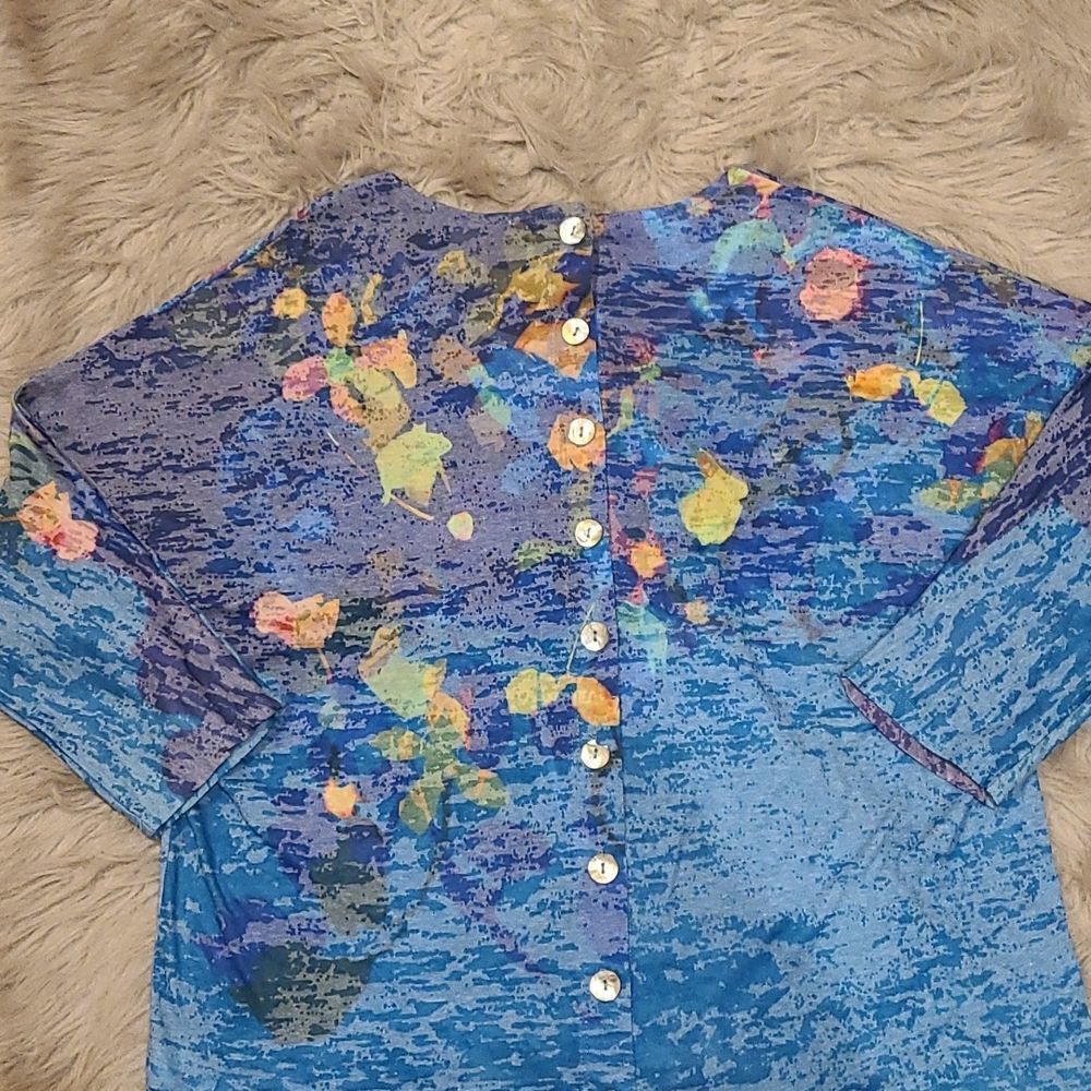 Coldwater creek womens blue quarter sleeve sheer floral shirt with button back - Picture 6 of 7
